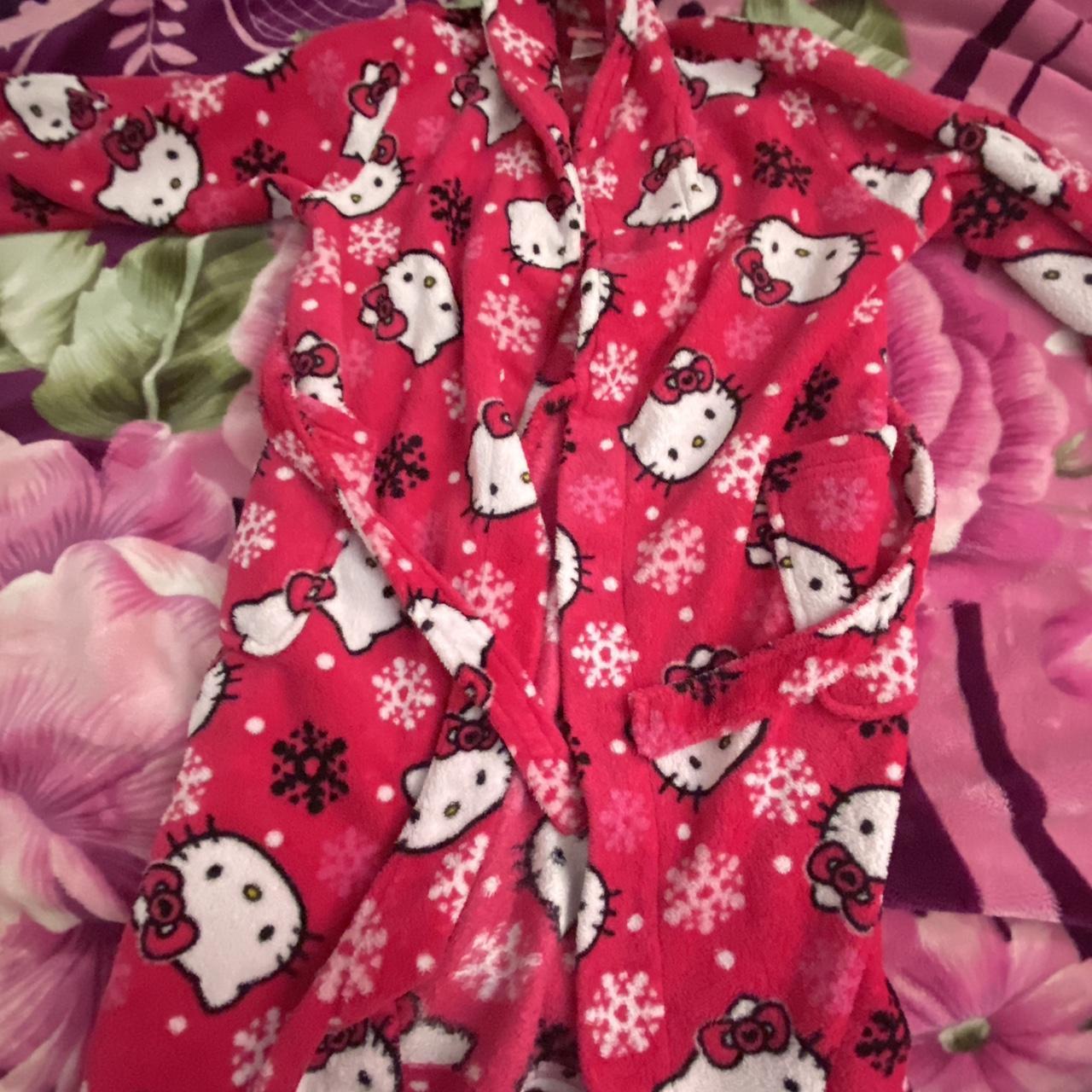 medium in kids hello kitty robe with belt Depop