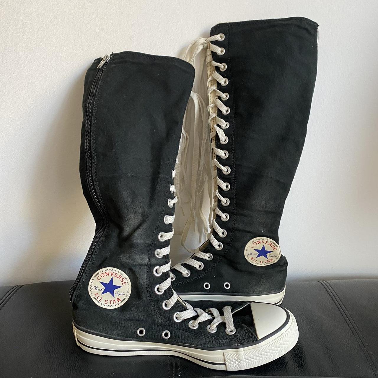 Converse Women's Black and White Trainers | Depop