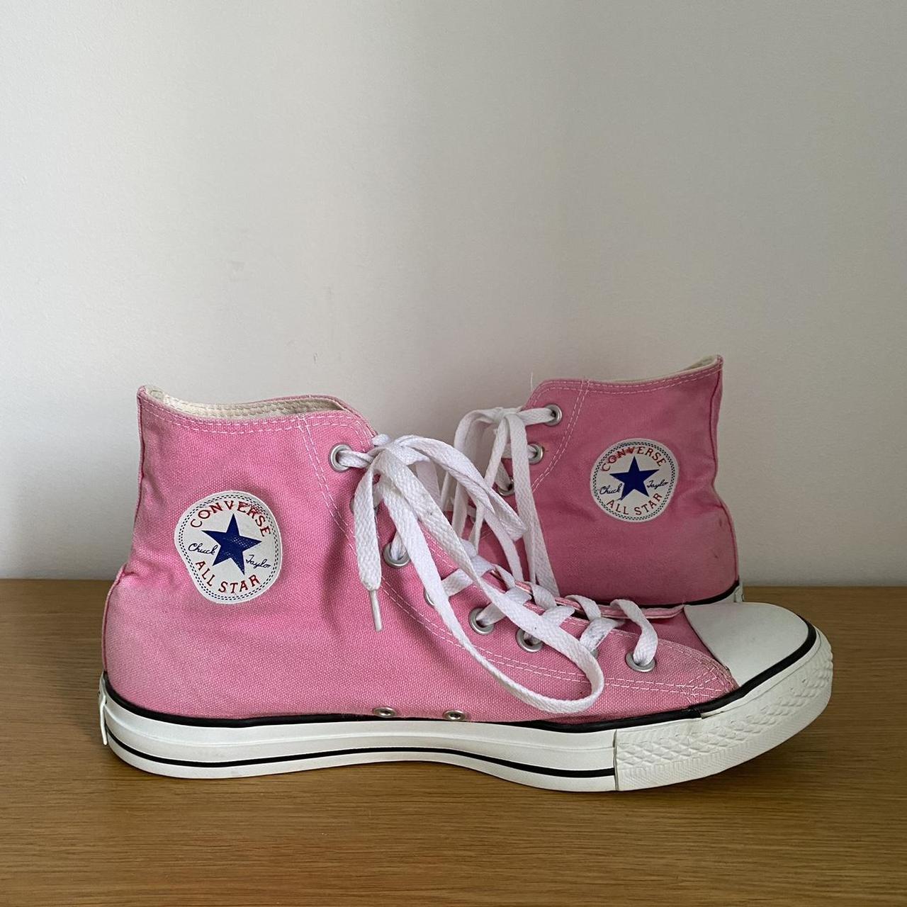 High top pink converse U.K. 10.5 They have some