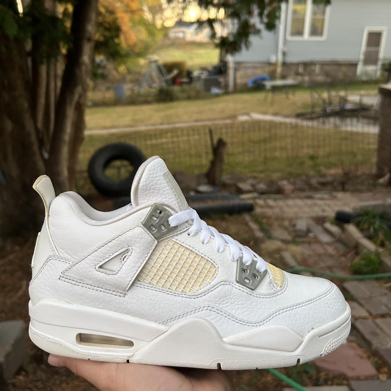pure money 4s size 7