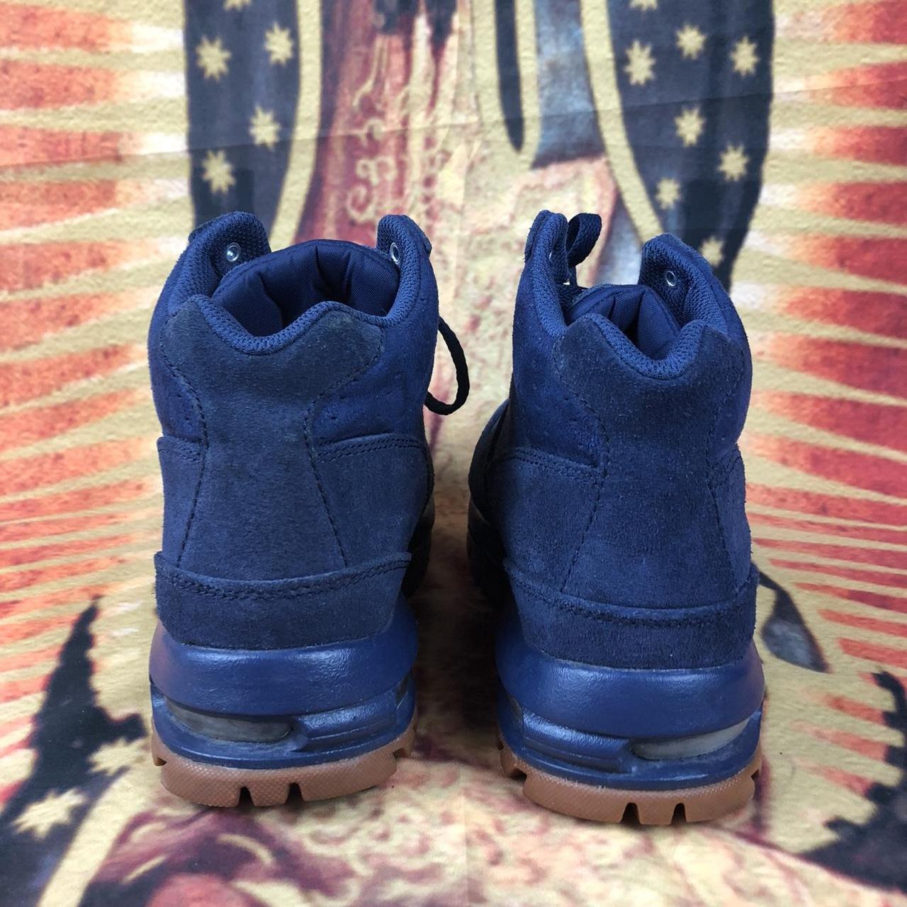 Navy nike store boots