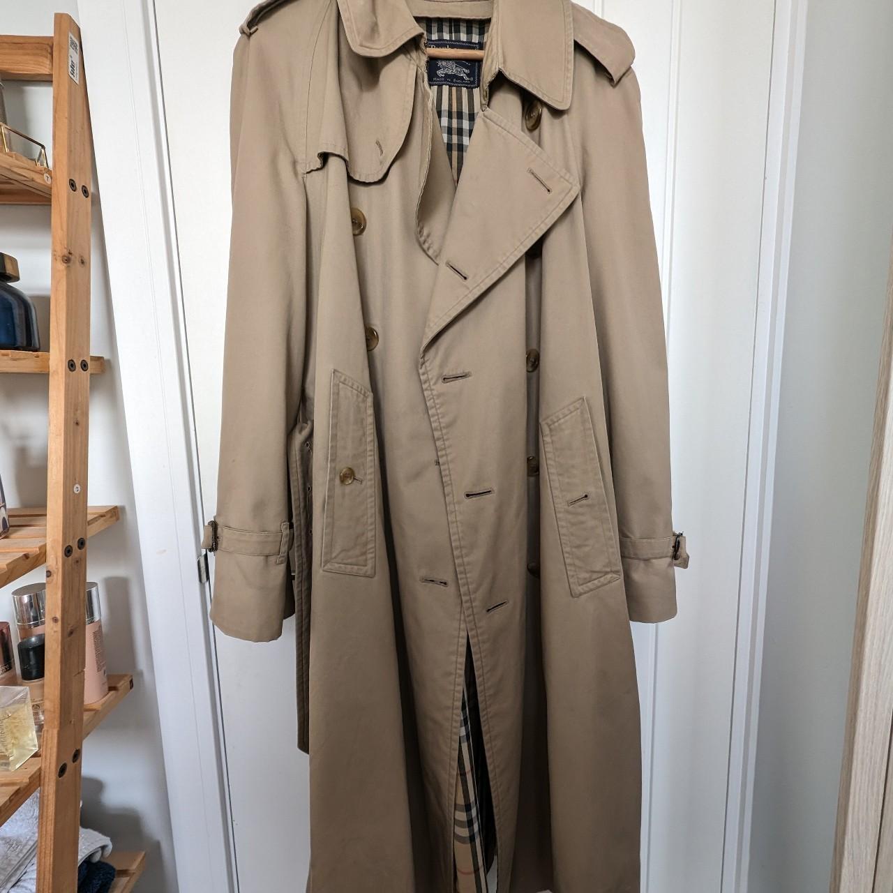 Burberry trench coat clearance depop