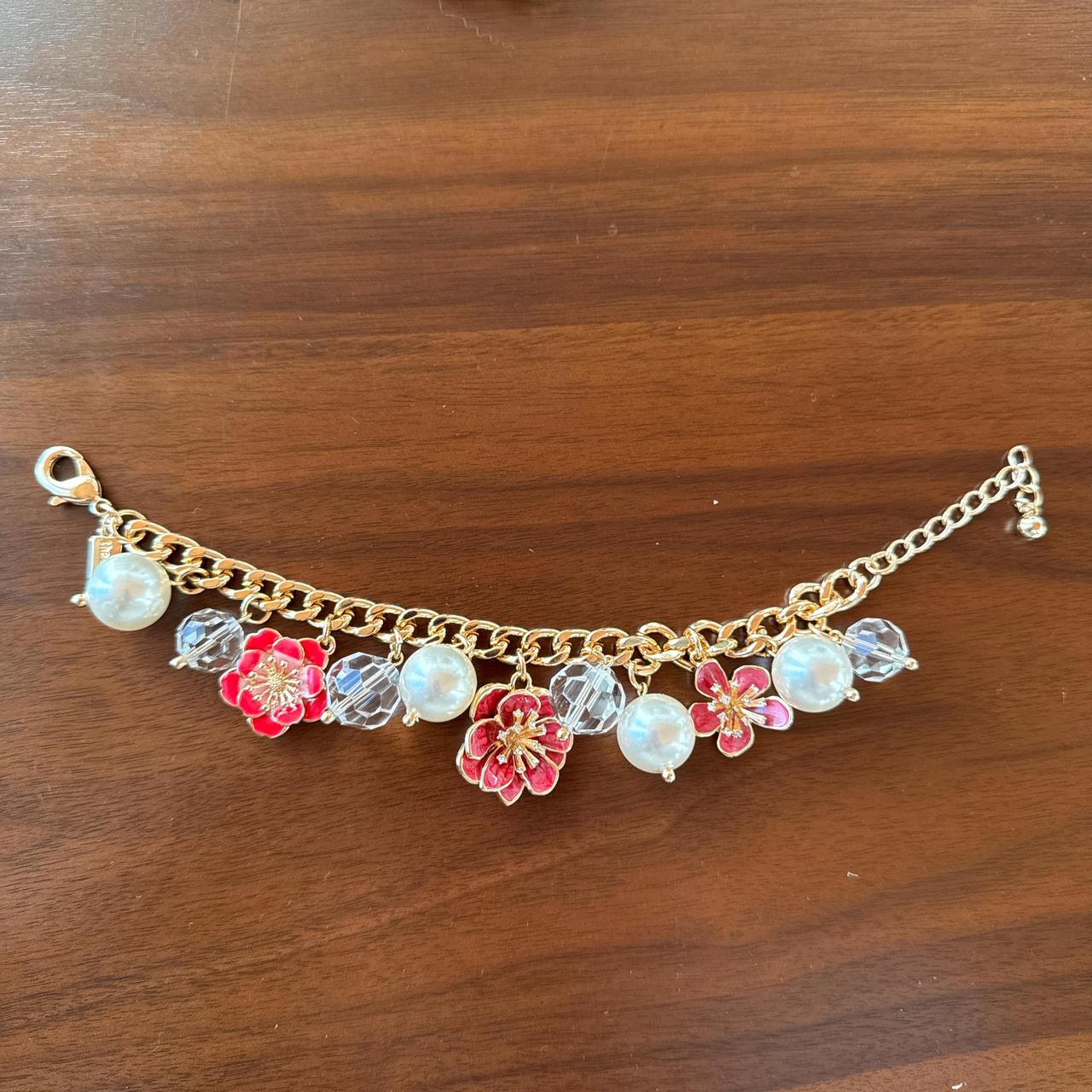 item listed by laurennn101