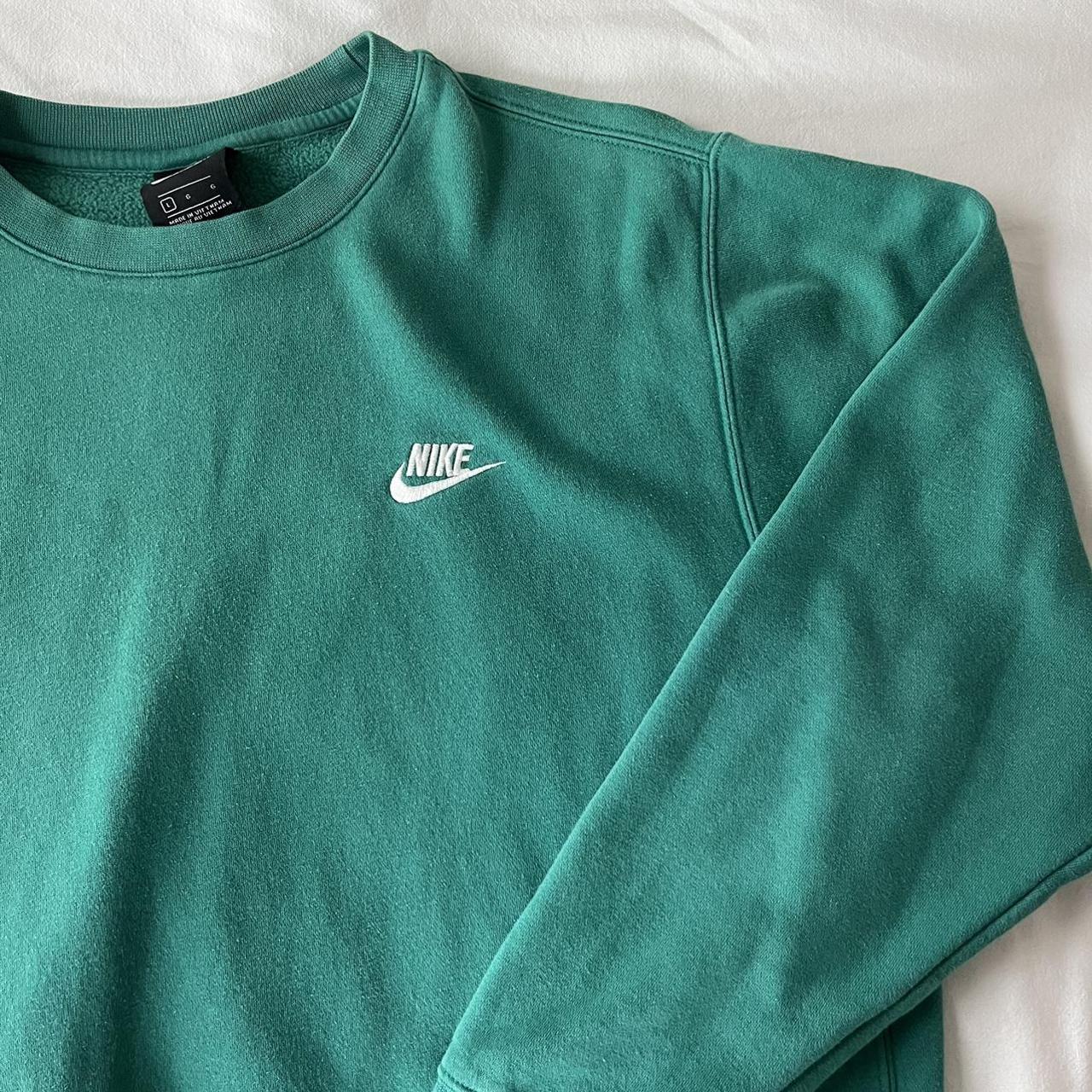 kelly green shoes nike