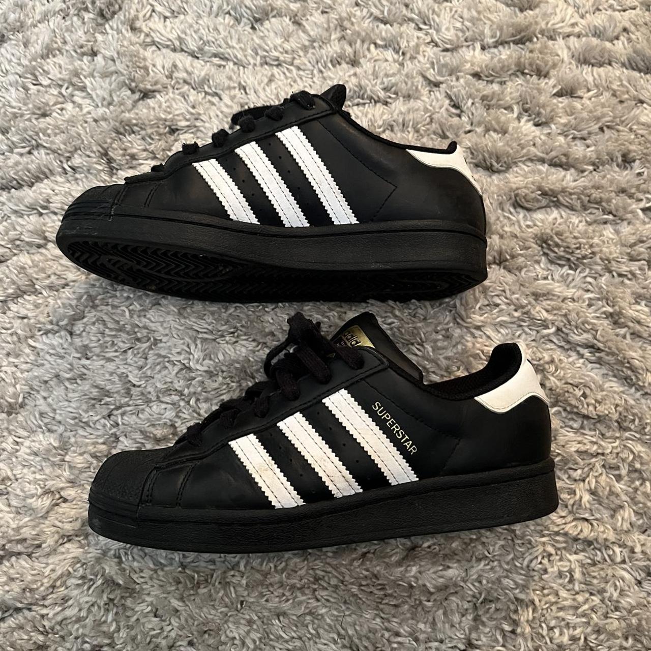 all black and white adidas