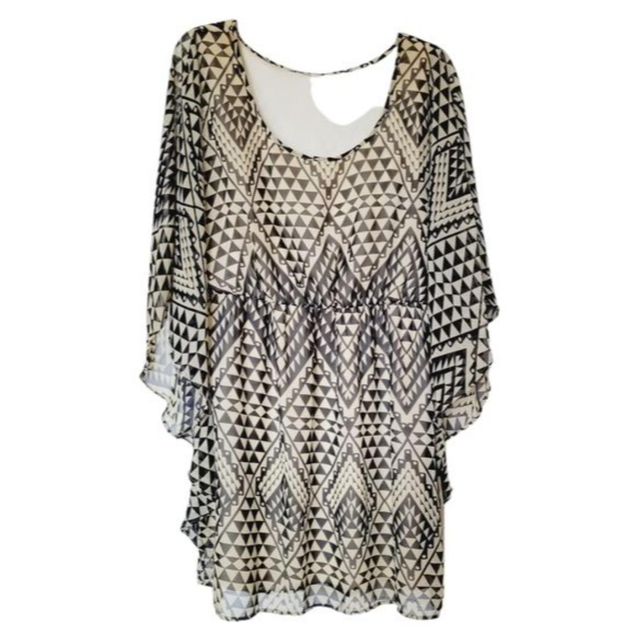 Black and cream pattern Flowy butterfly sleeve tunic... - Depop