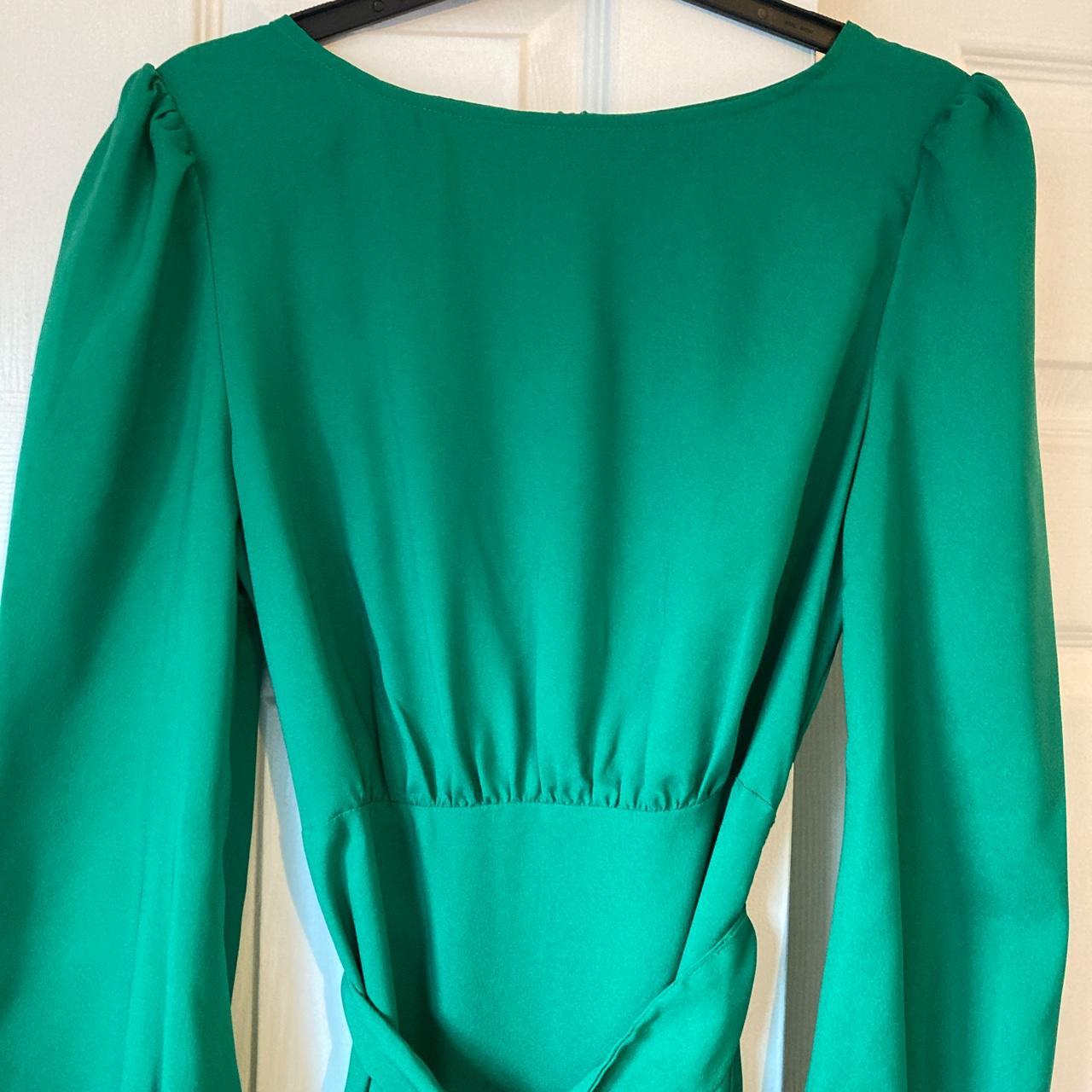 Lipsy green long sleeve midi Depop
