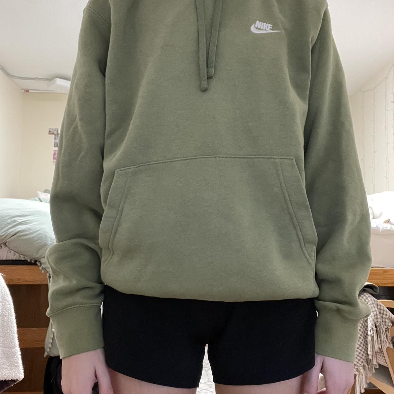 ash green nike sweatshirt