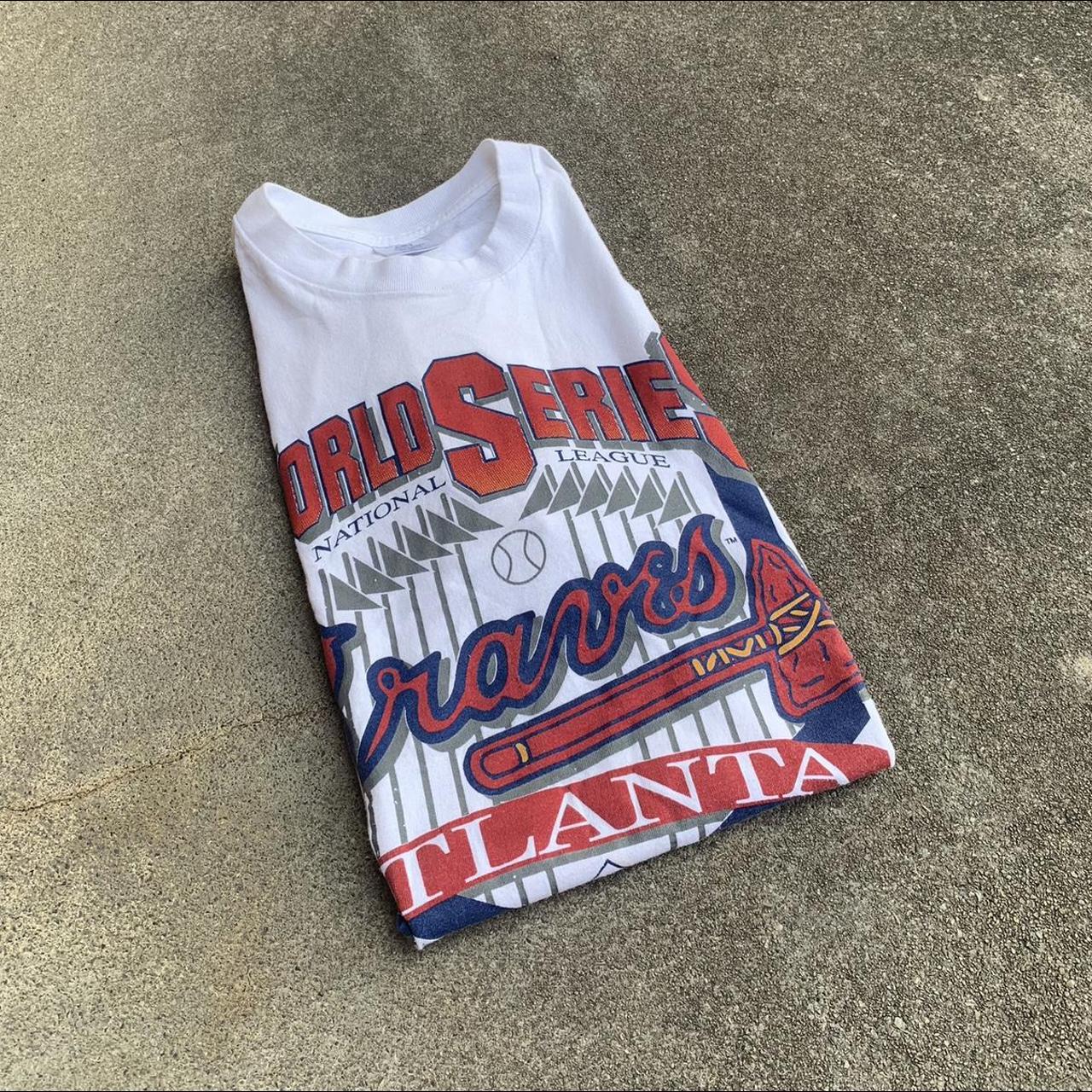 Vintage BRAVES t shirt Size medium Great condition - Depop