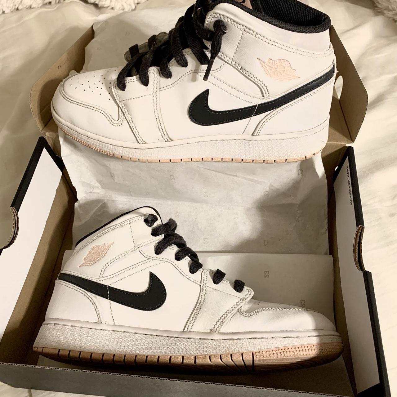 womens orange jordans