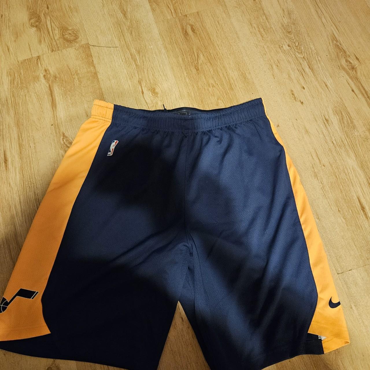 nike warm up shorts
