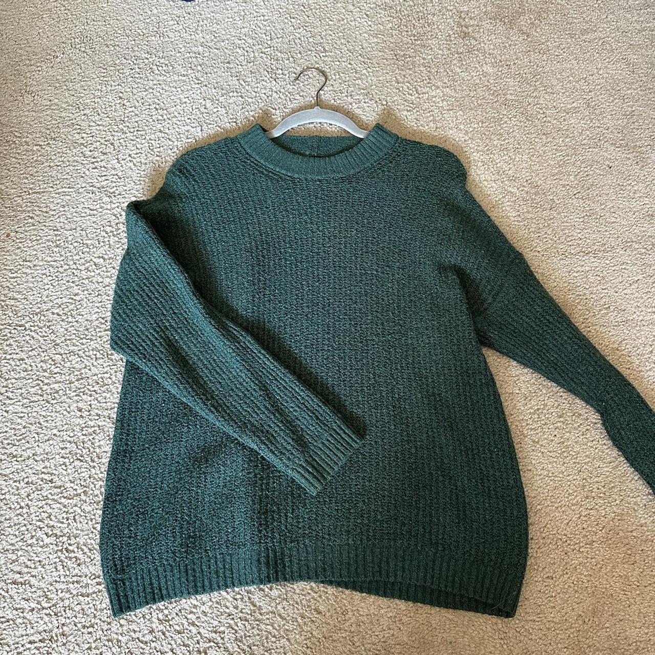 american eagle sweater - Depop