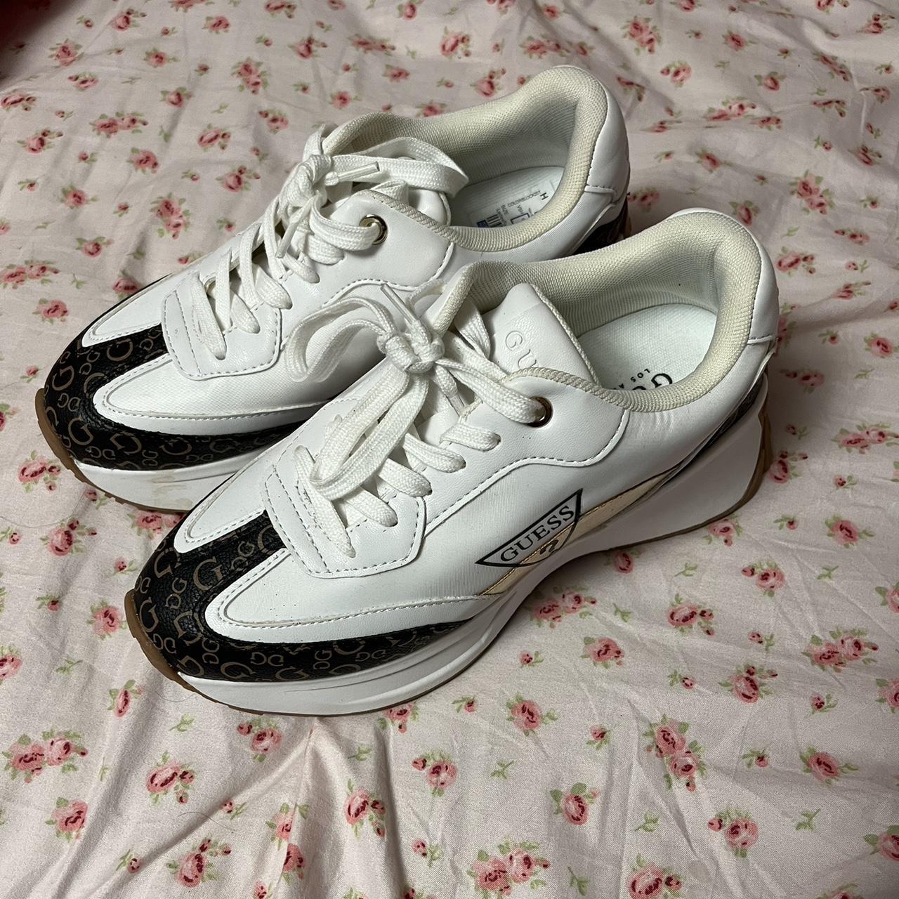 Guess hot sale platform trainers