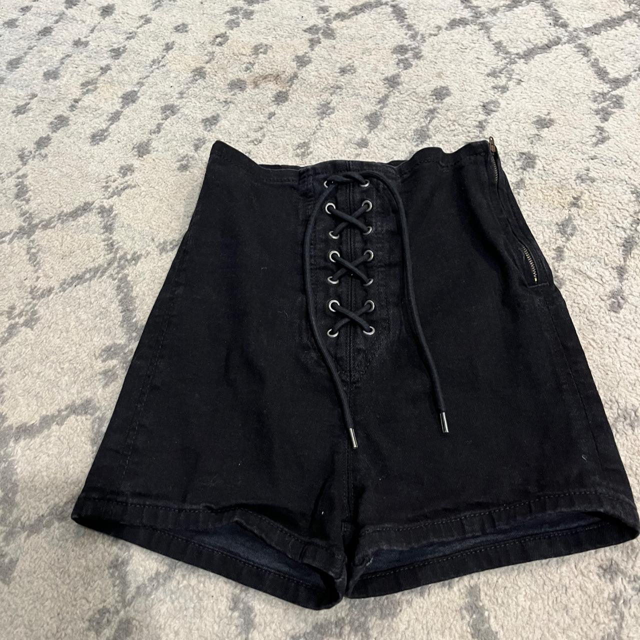 Urban outfitters 2025 black shorts