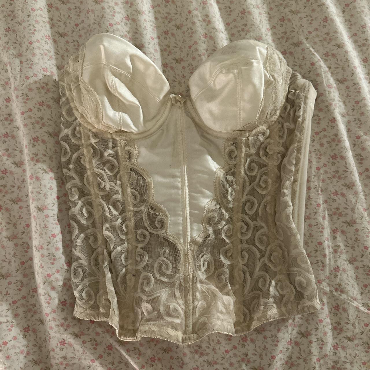 White lace bodice Thrifted no stains/damage bigger... - Depop
