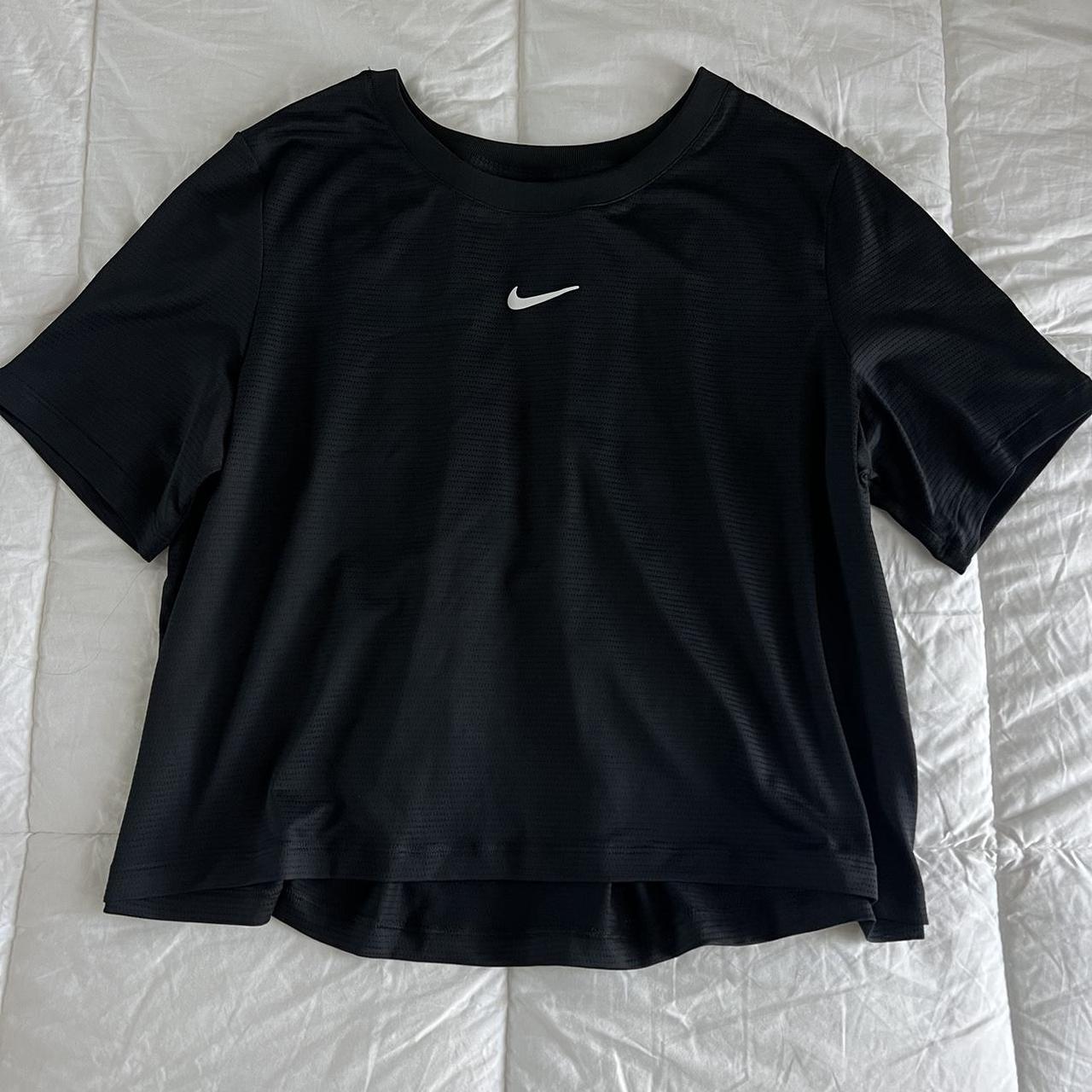 NIKE Dri-Fit/Loose Fit Crop Shirt, ✨Mesh fabric-see