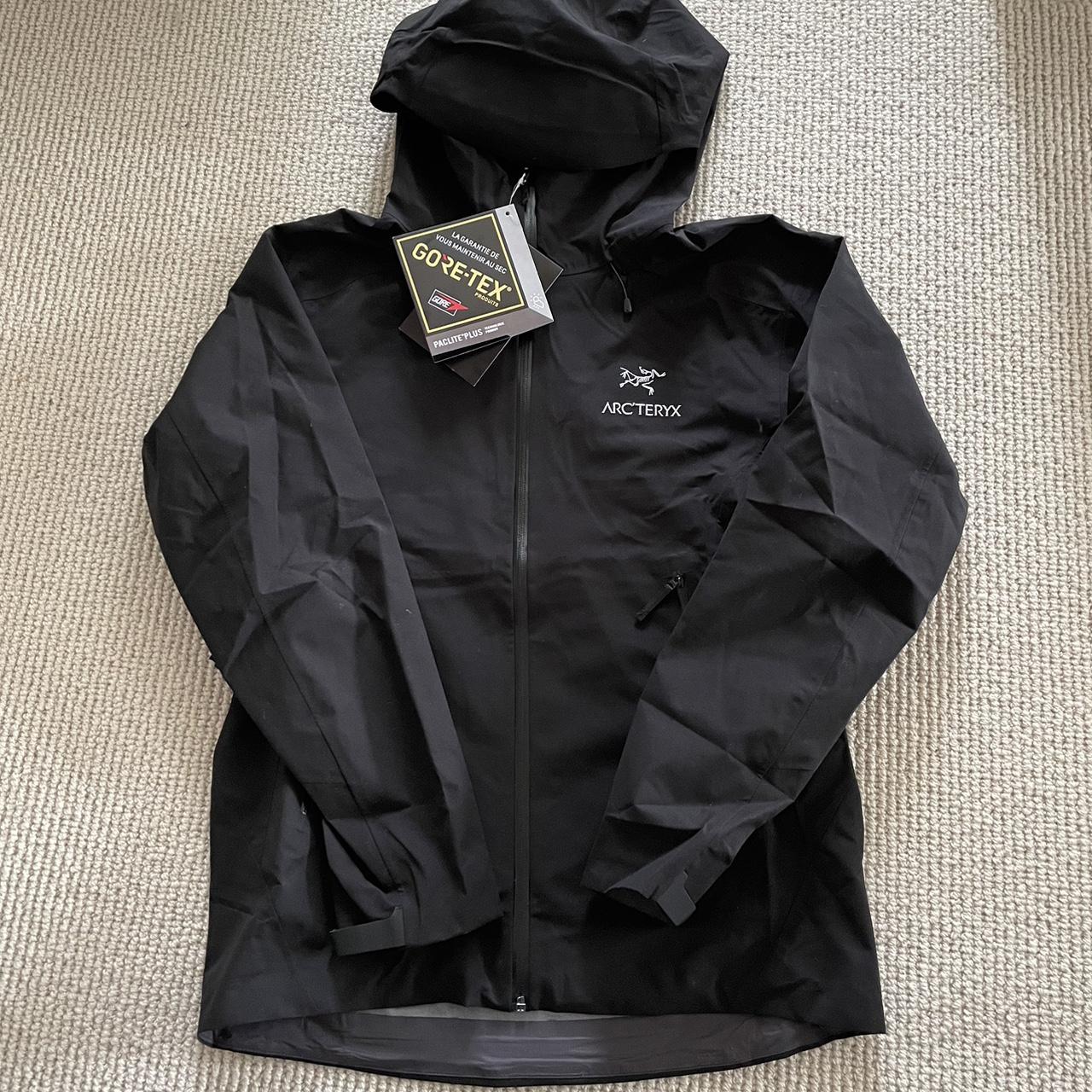 Arc'teryx Men's Black Jacket | Depop