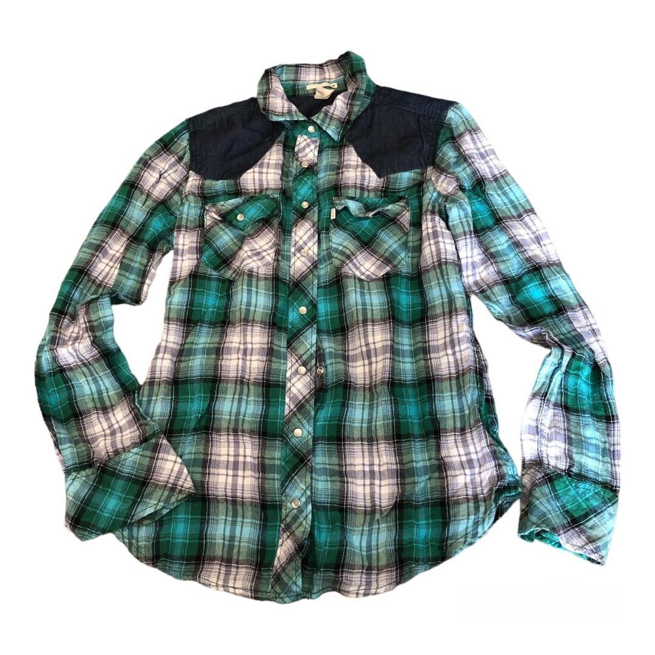 Levi's womens flannel discount shirts