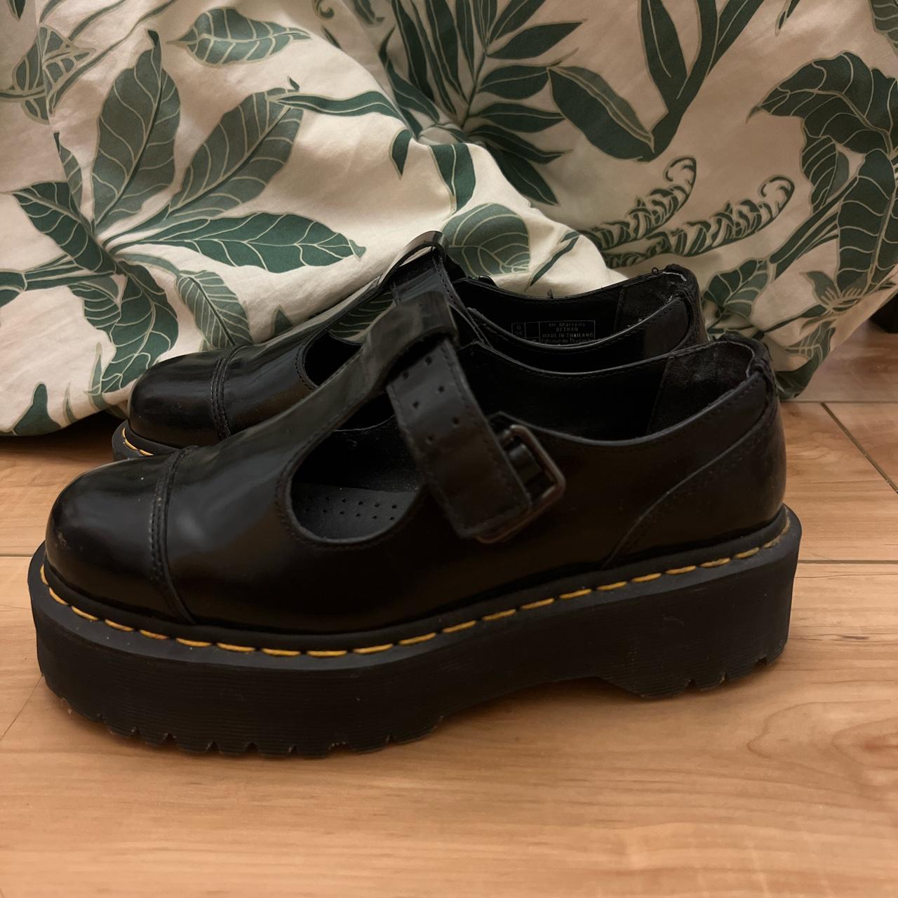 zappos baretraps