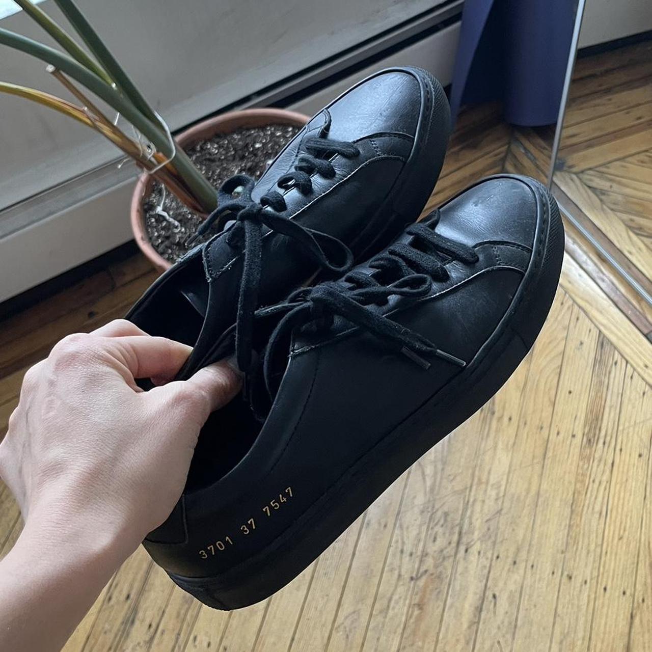 Common Projects Men's Black Trainers | Depop