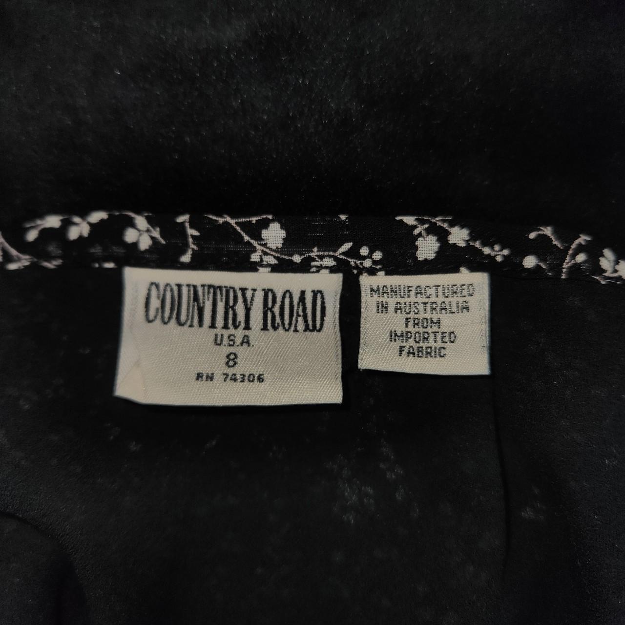 Country Road Women's Black Skirt Depop
