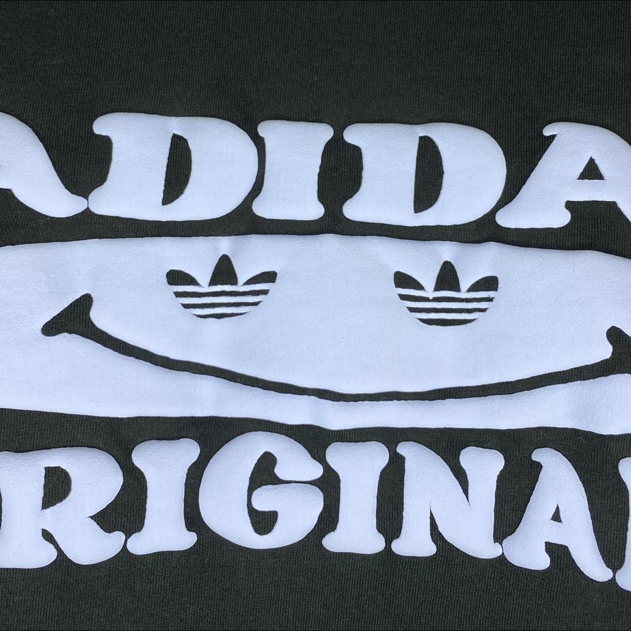 Roblox adidas best sale hoodie t shirt