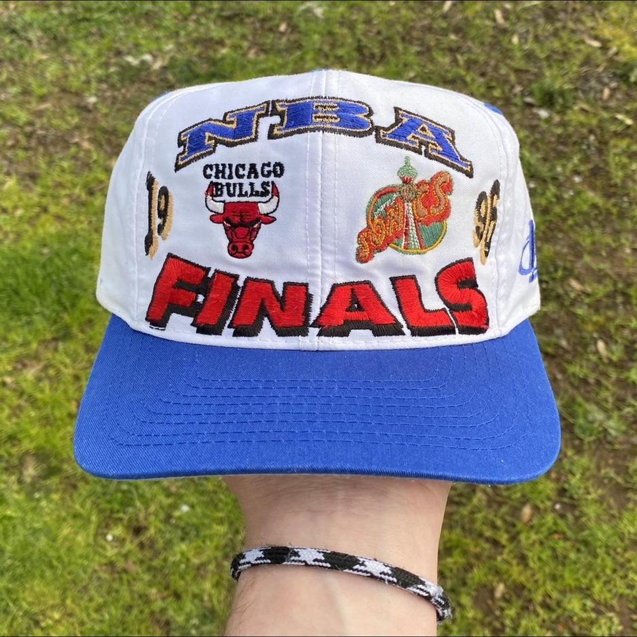 NBA Men's White and Blue Hat