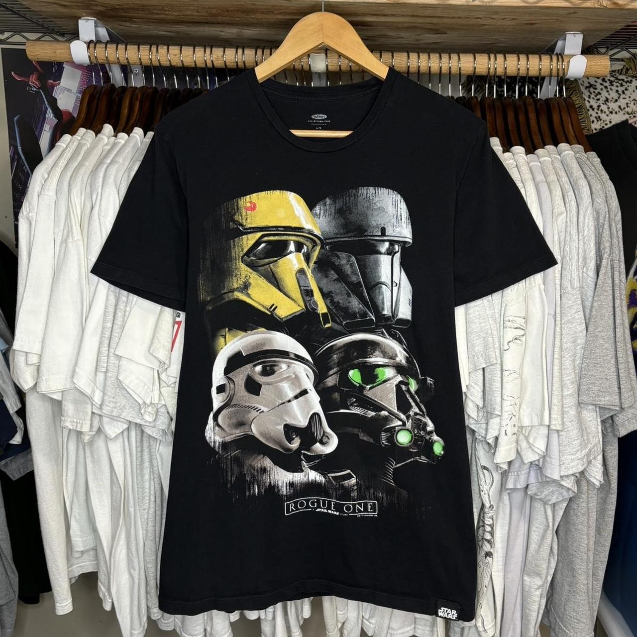 Star cheapest Wars Size Large T-Shirt