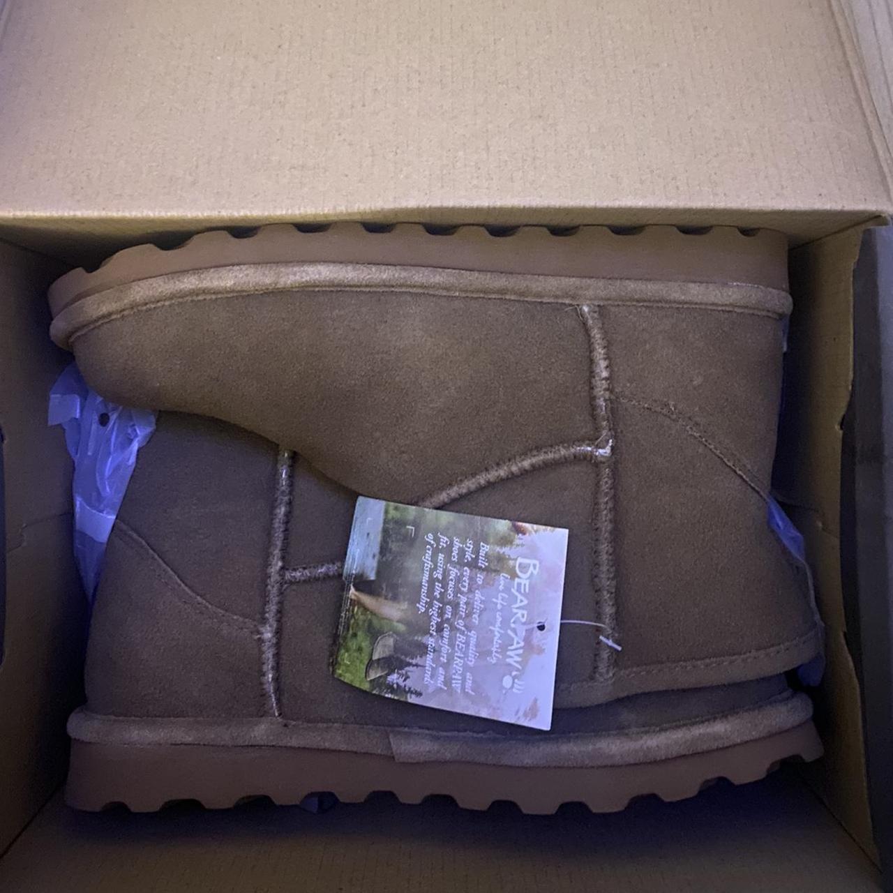 bearpaw women's boots size 9