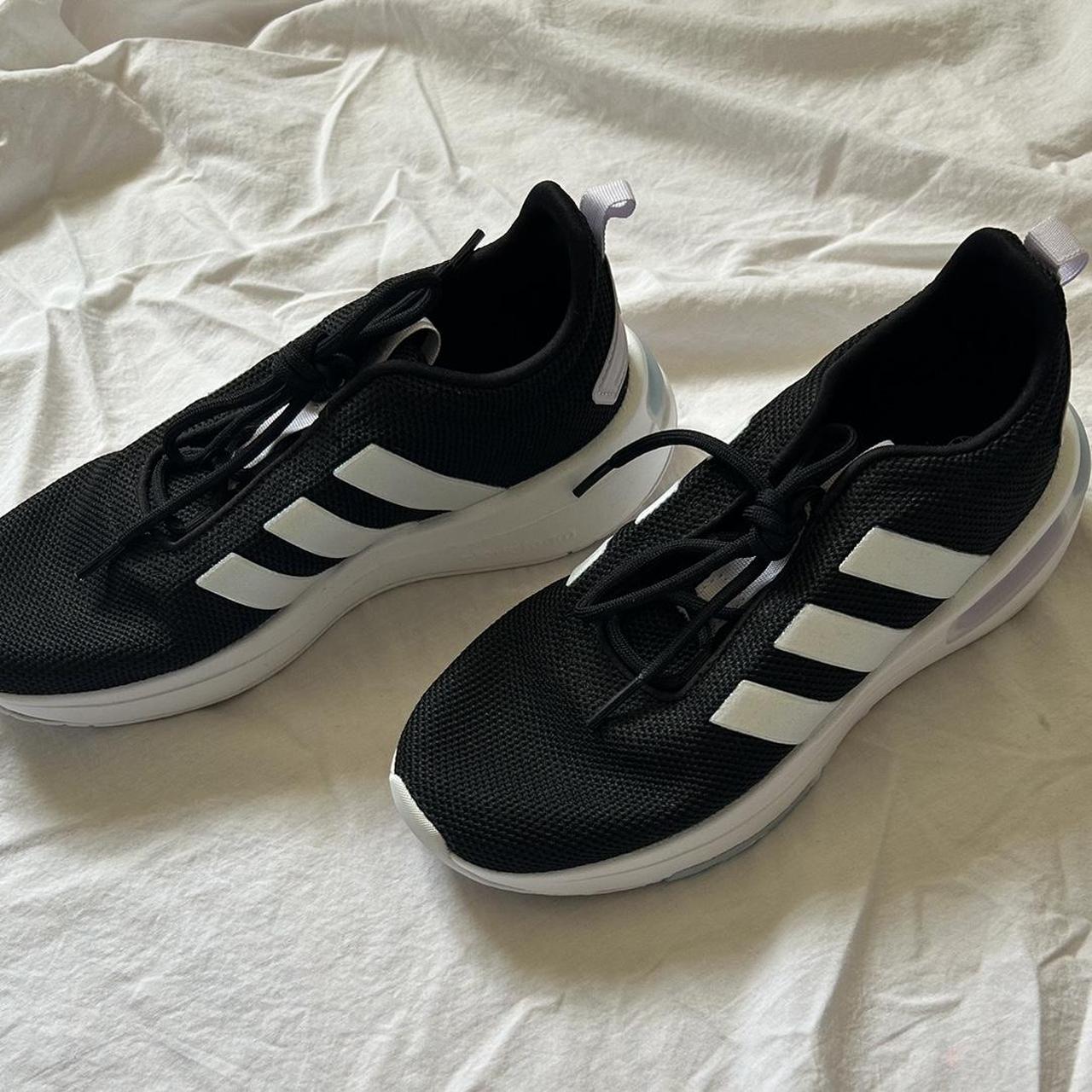 Adidas Girls Size 5 Sneakers Depop