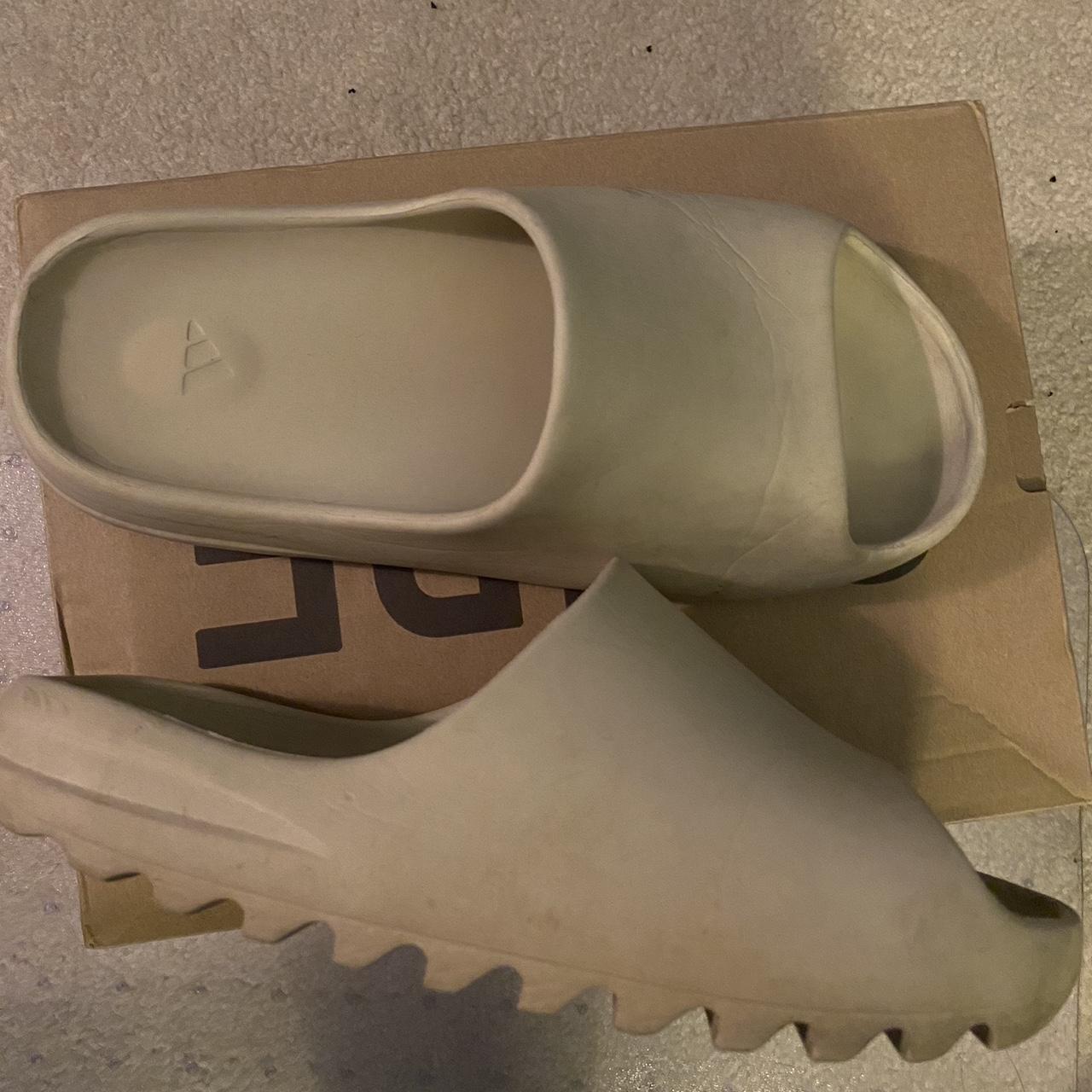 tan yeezy slides
