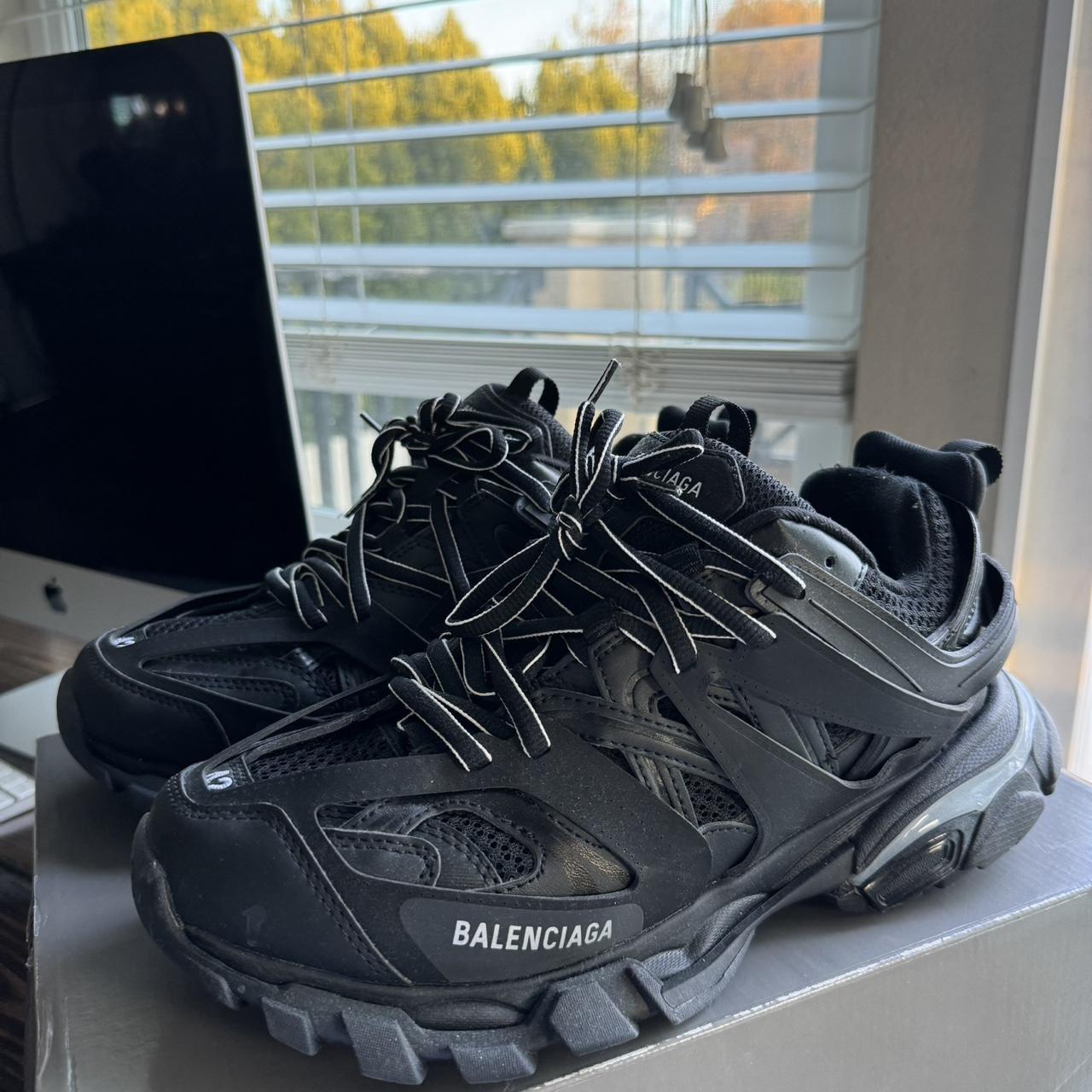 Size 42 sale balenciaga