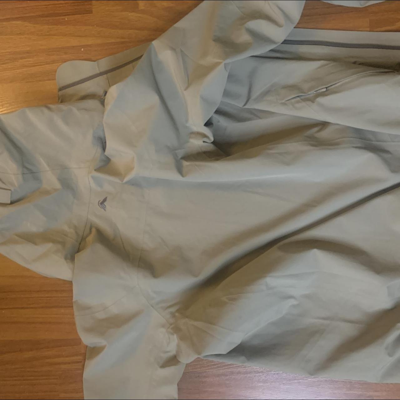 MACPAC DISPATCH RAIN JACKET Made with Reflex™ 2.5... - Depop