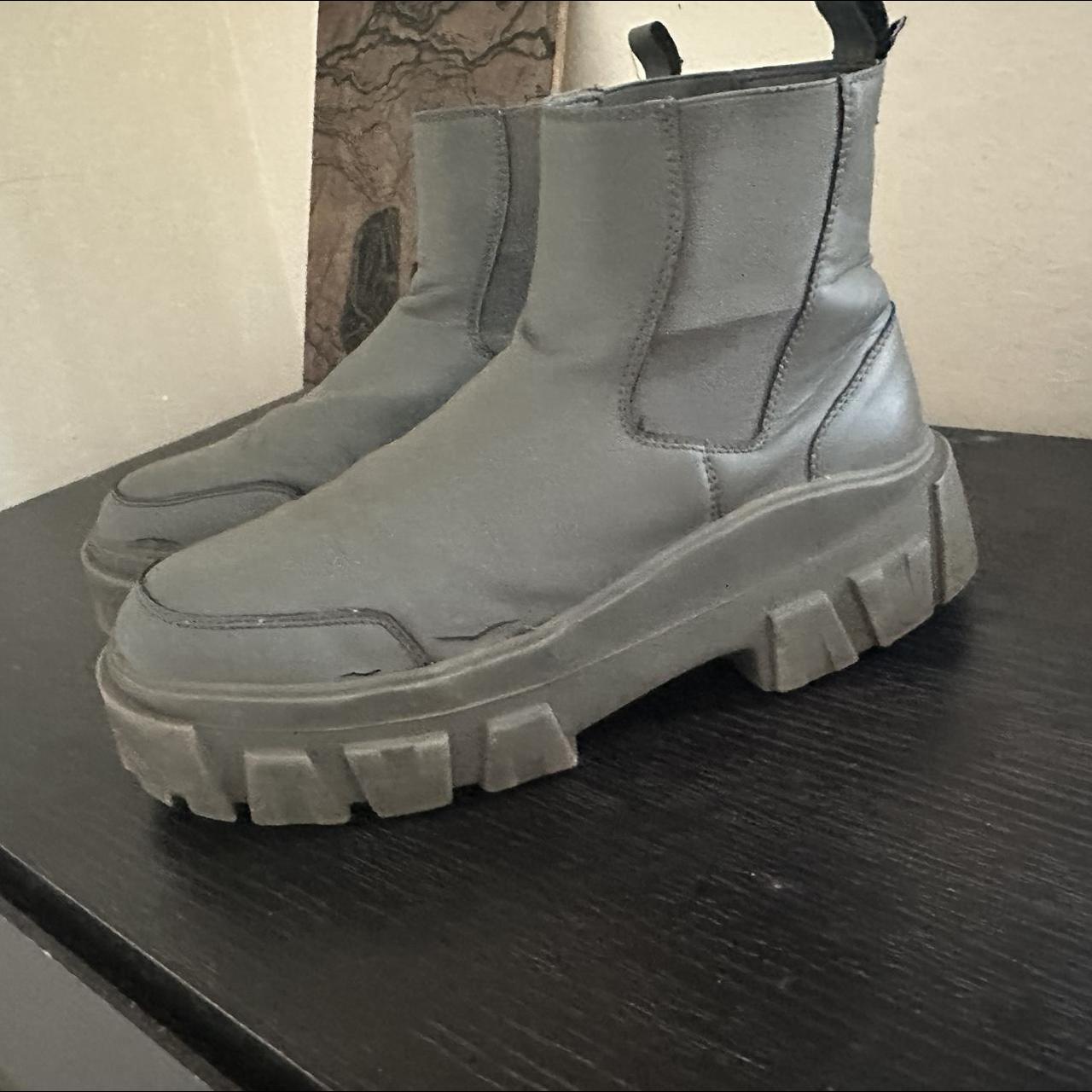 asos design alana chunky chelsea boots in black