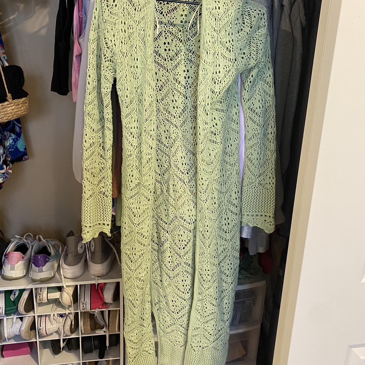 Freemans Women's Green Cardigan Depop