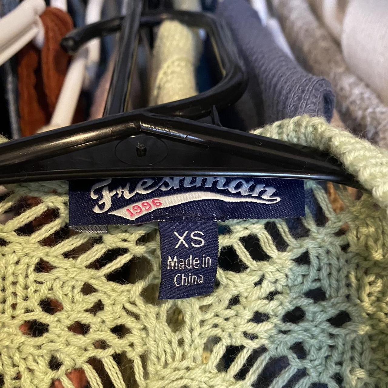 Freemans Women's Green Cardigan Depop