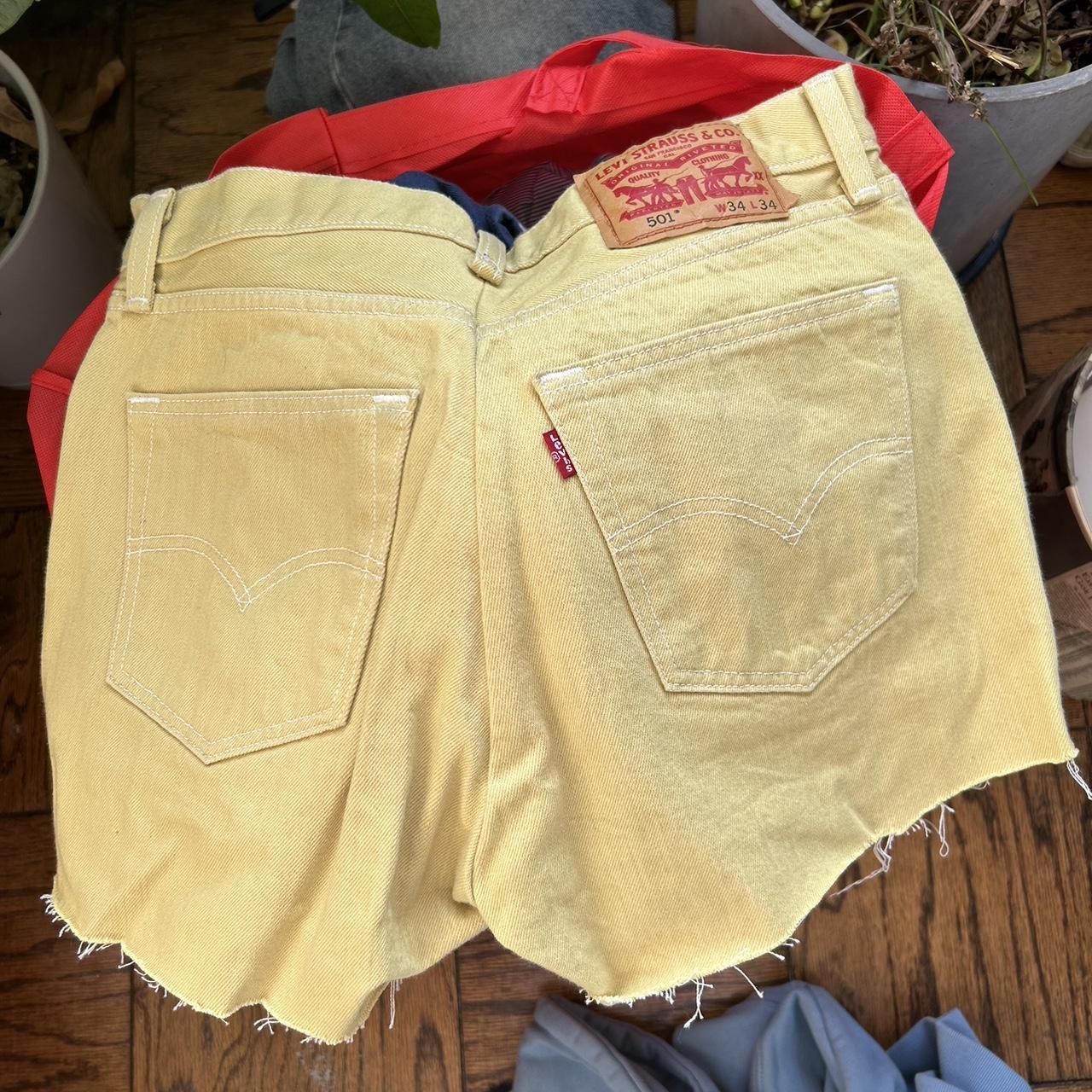 Yellow levi sale shorts