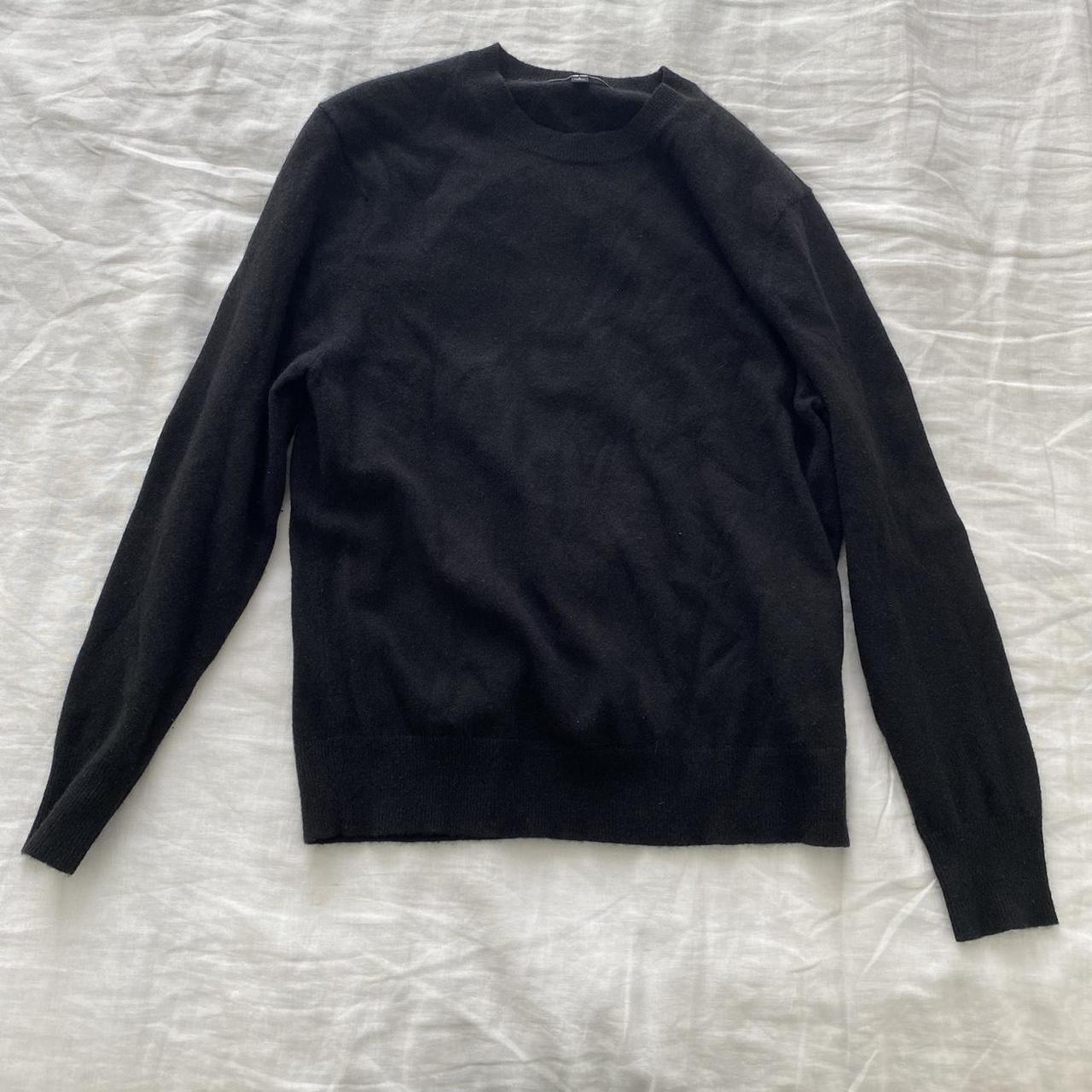 UNIQLO Women's Black Jumper | Depop