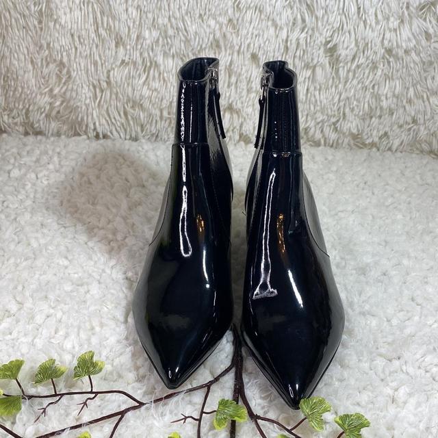 Louis Vuitton, black patent leather kitten, heel - Depop