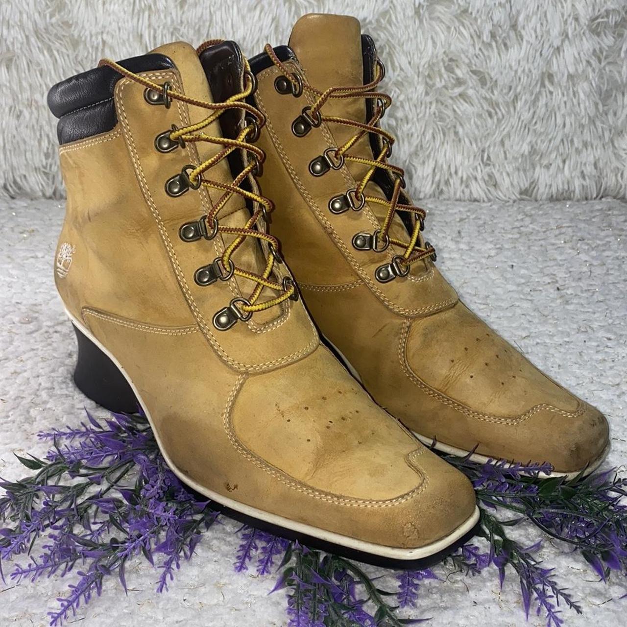 walking boots women timberland