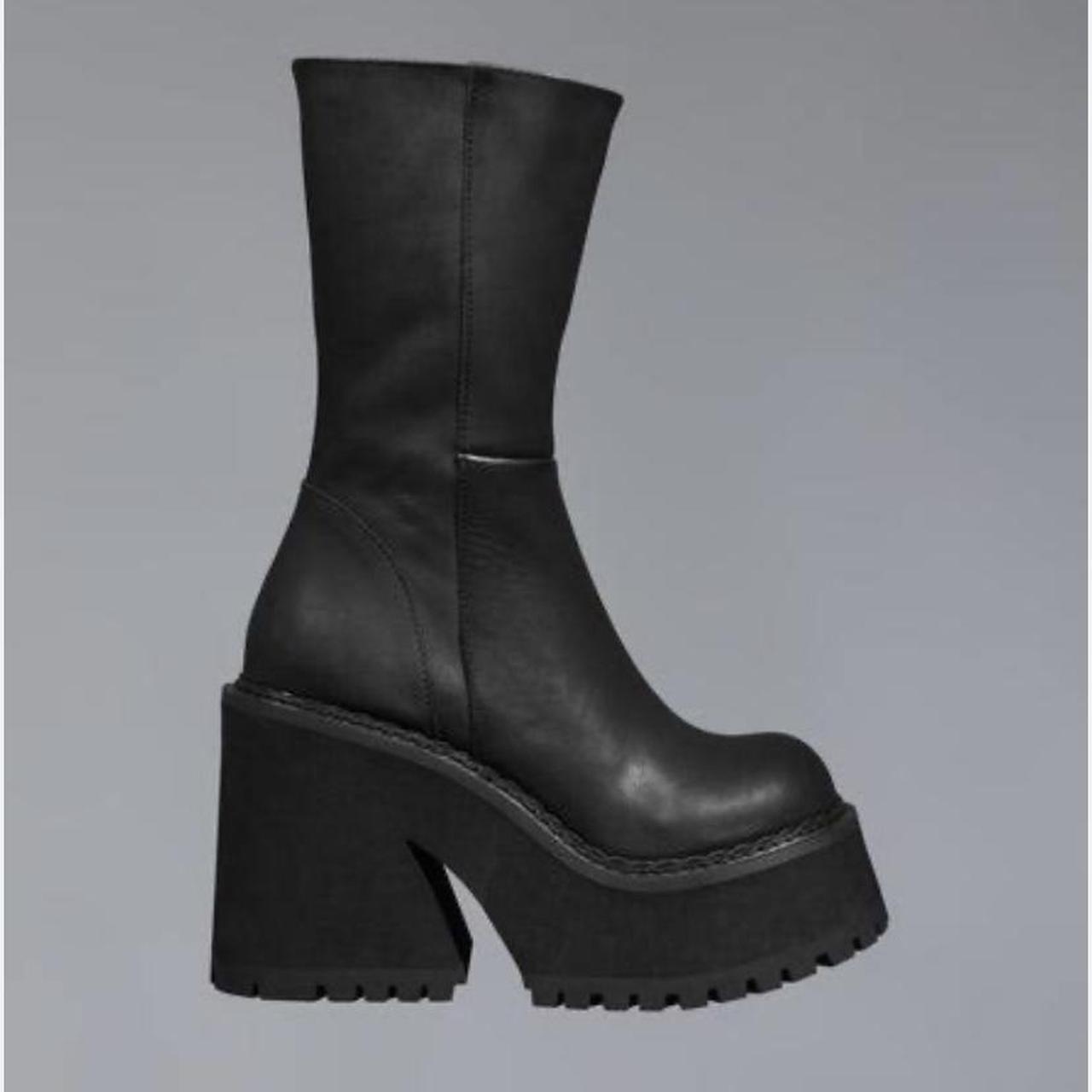 Unif Parker boots Worn condition, creasing around... Depop