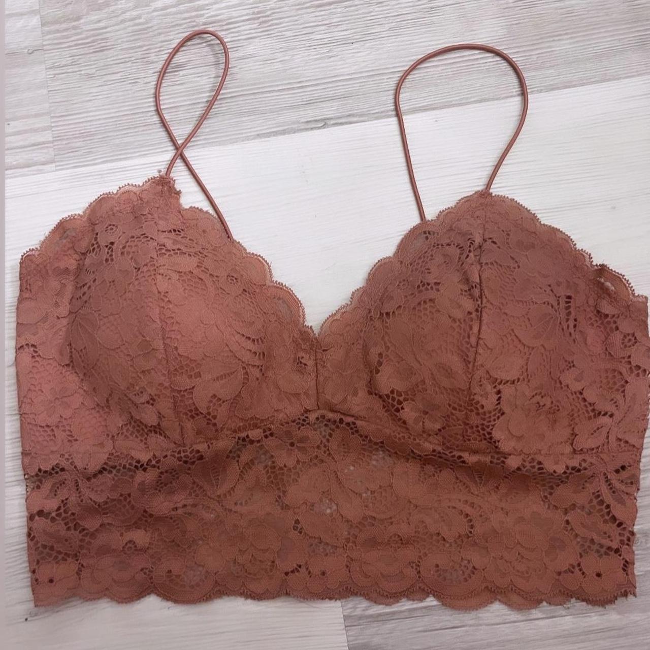 item listed by hunnybunzzz777