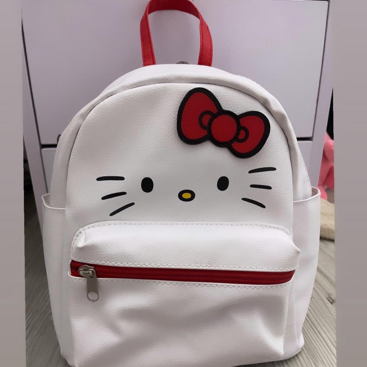 item listed by hunnybunzzz777