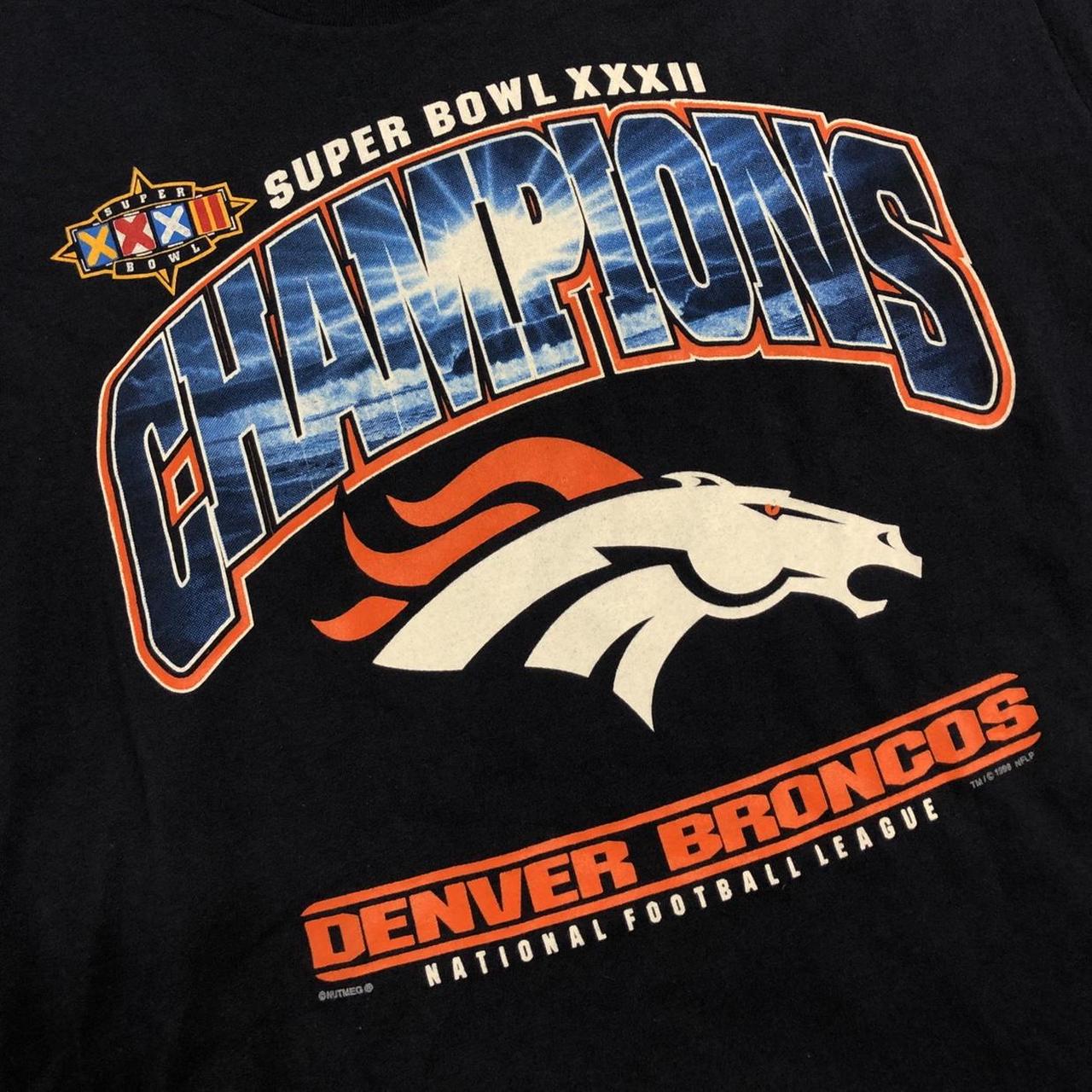 Vintage Denver Broncos Football Super Bowl Champions 1998 T-Shirt by Lee