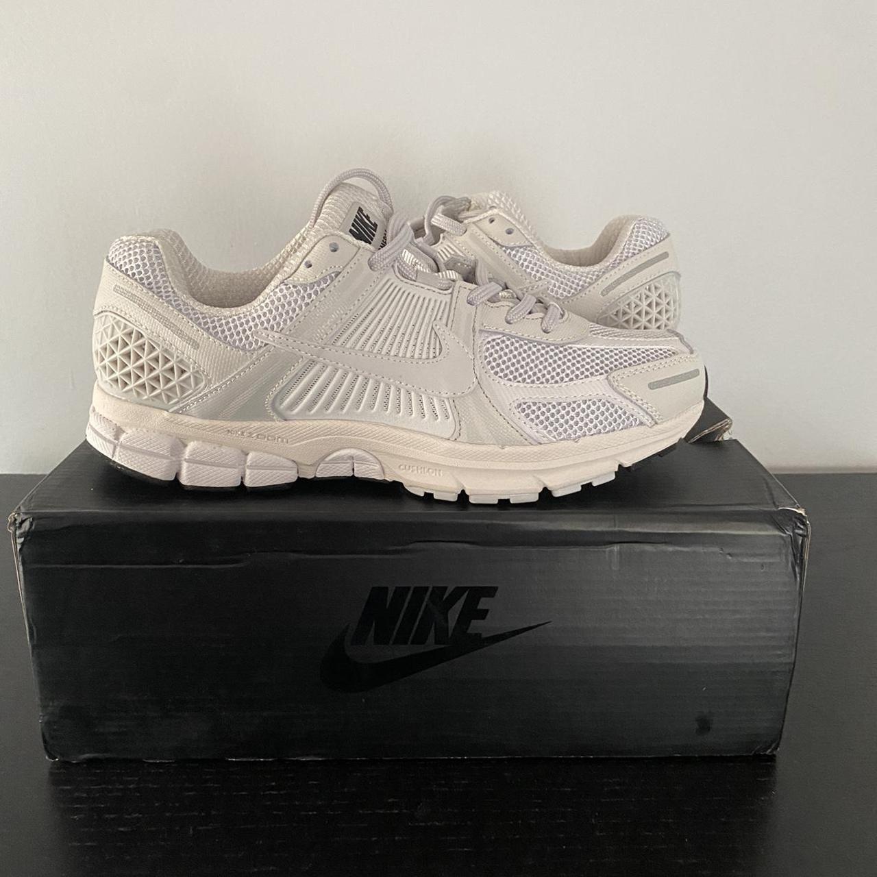 vomero 5 grey