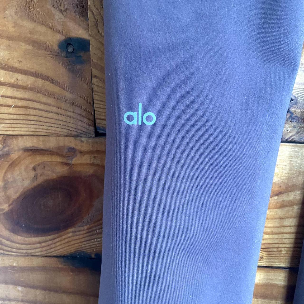 ALO Yoga airbrush split hem leggings. Flared - Depop