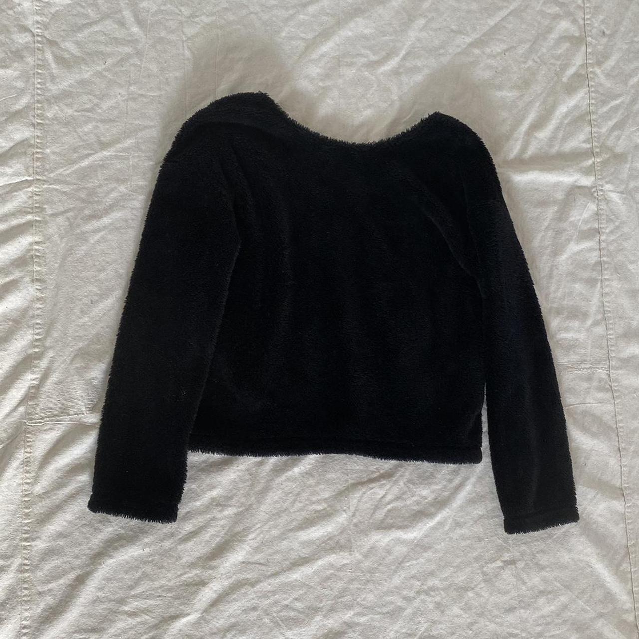 Black fashion fuzzy pullover