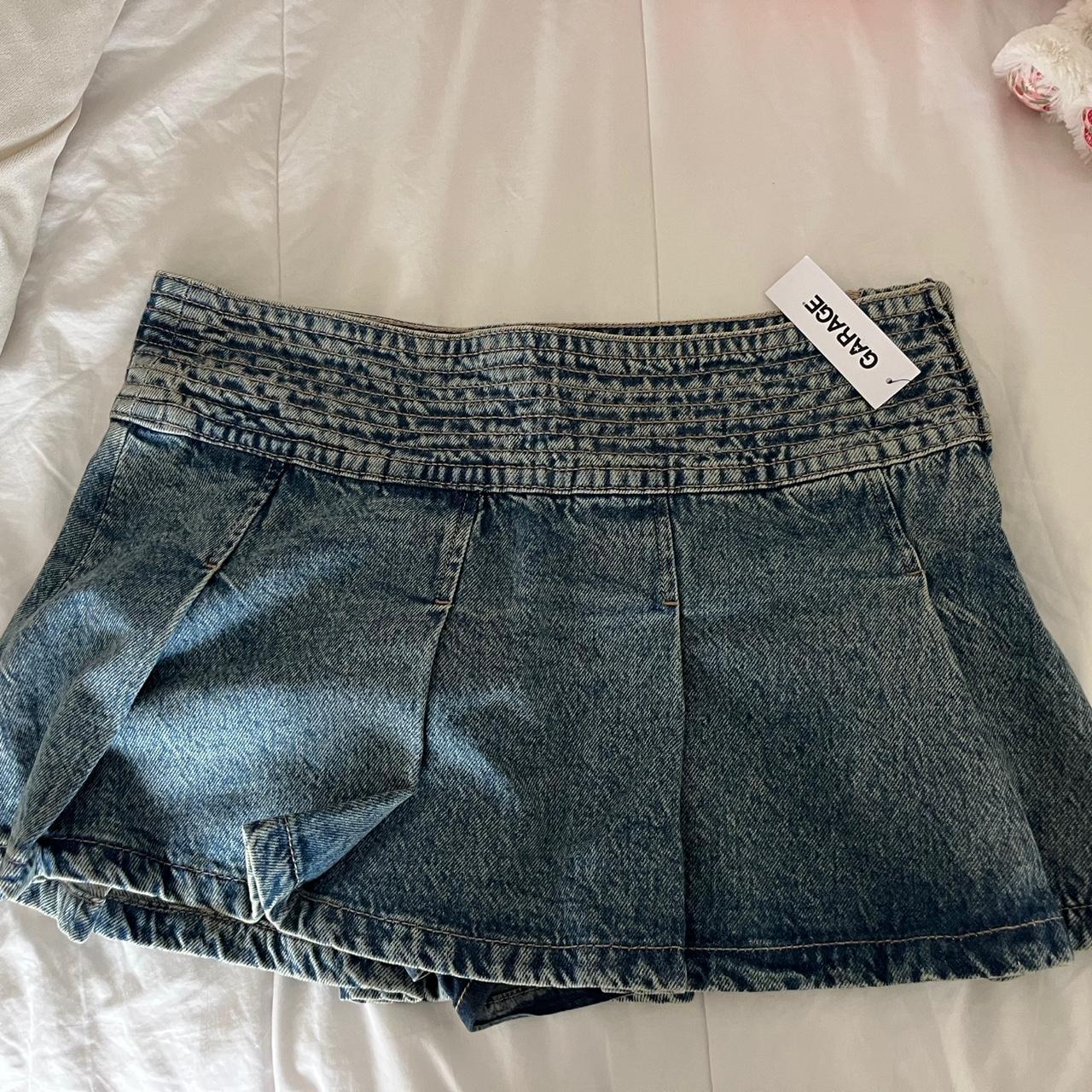 item listed by lovealisia
