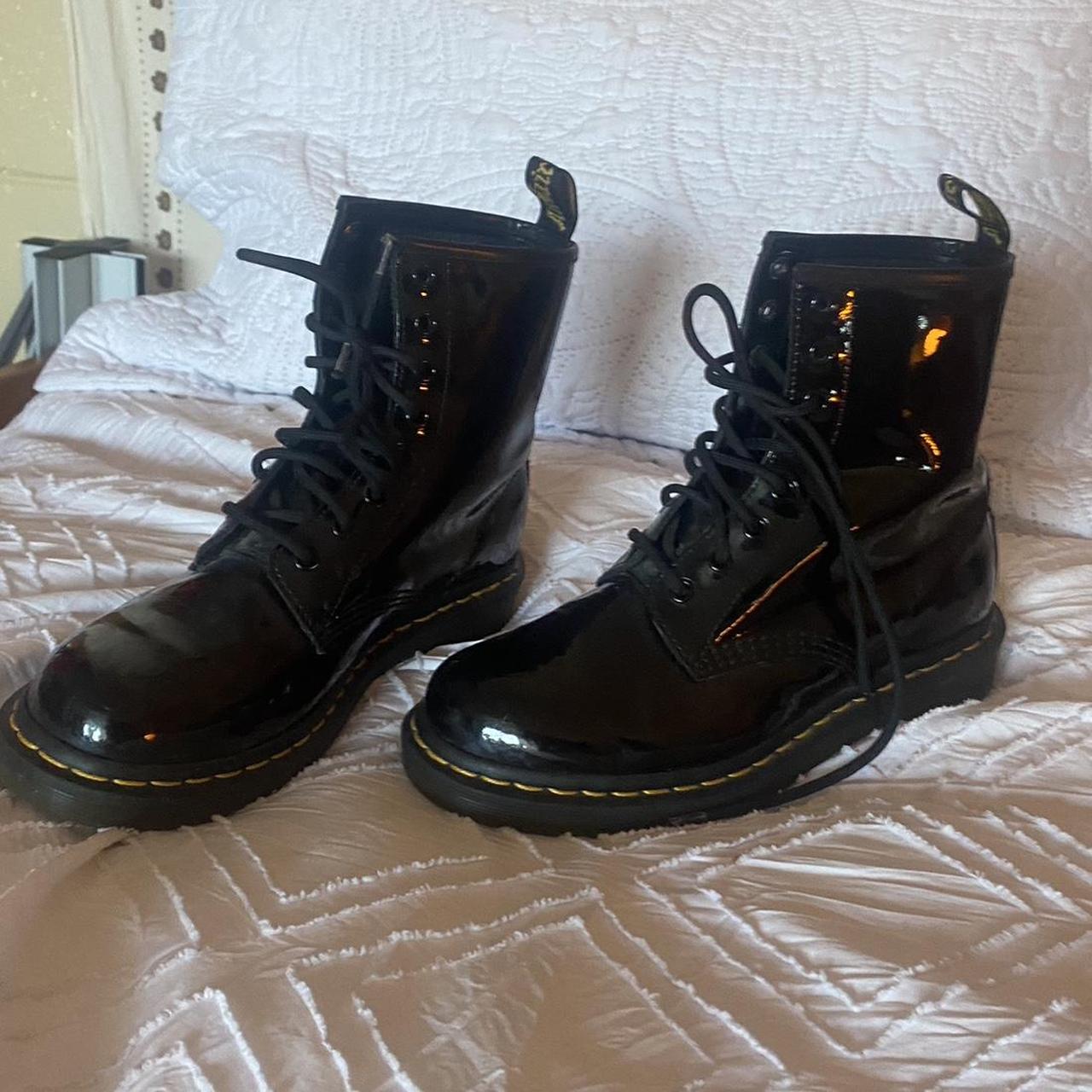 Doc martens cheap 90s grunge