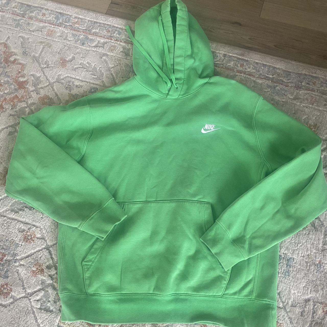 super pretty green nike hoodie size m #nike #hoodie - Depop